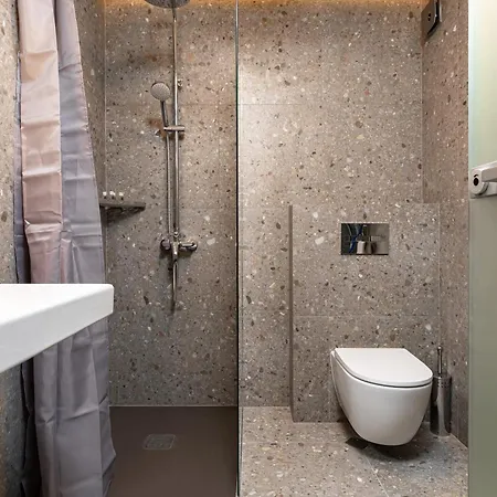 Downtown Modern With Balcony By Flat Mаnager Plovdiv