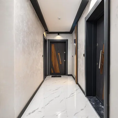 Downtown Modern With Balcony By Flat Mаnager Apartman