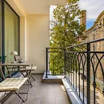 Downtown Modern With Balcony By Flat Mаnager *