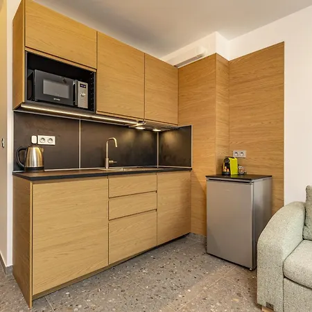 Downtown Modern With Balcony By Flat Mаnager Φιλιππούπολη