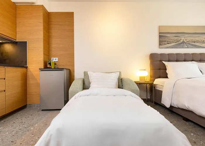 아파트 Downtown Modern With Balcony By Flat Mаnager 플로브디프